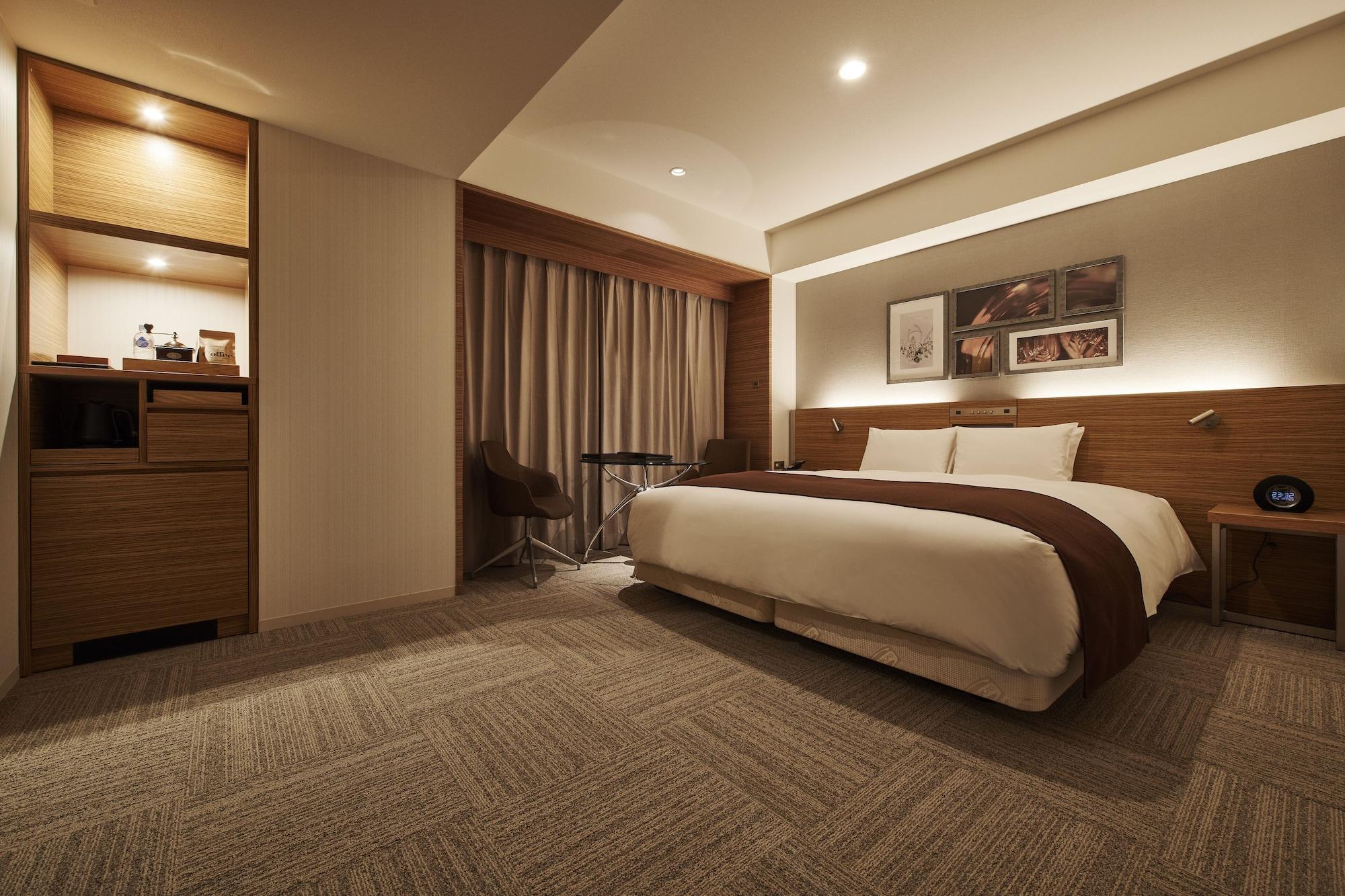 Cross Hotel 4*